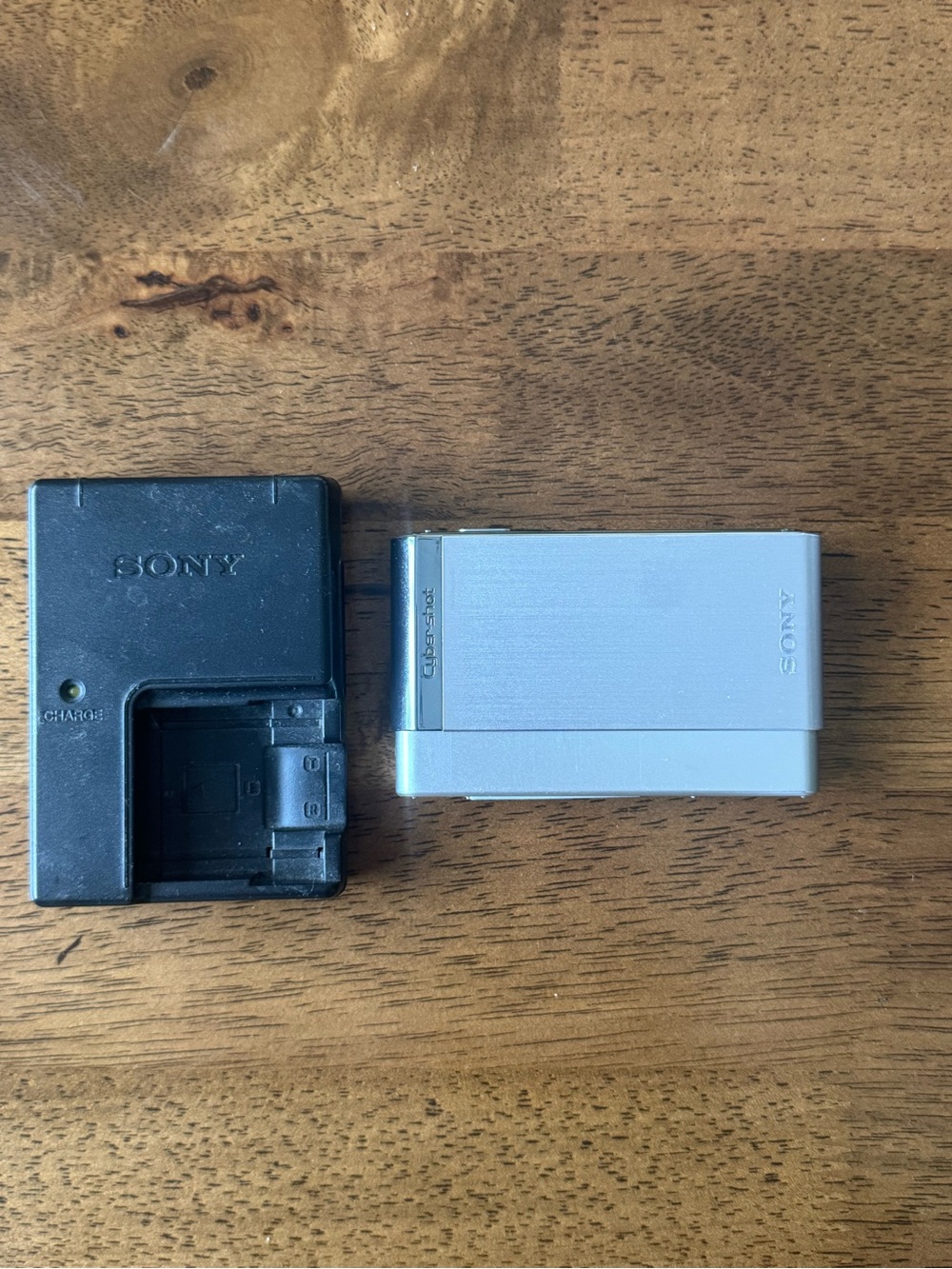 Sony Cyber-shot DSC-T90